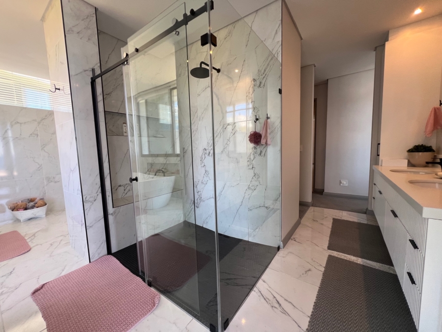 4 Bedroom Property for Sale in Pinnacle Point Golf Estate Western Cape